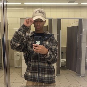 Meet your Posher, Micah